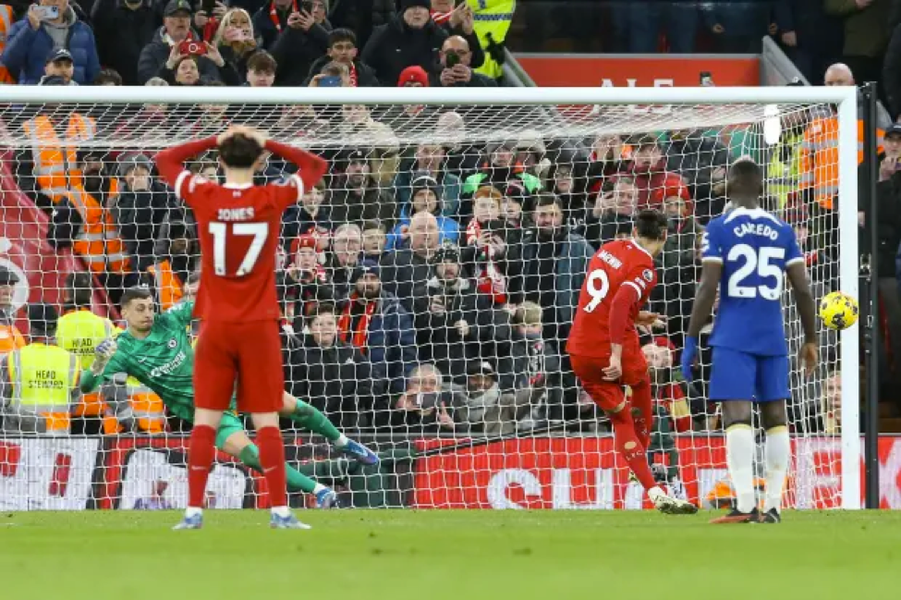 Liverpool hủy diệt Chelsea, vững ngôi đầu Ngoại hạng Anh 