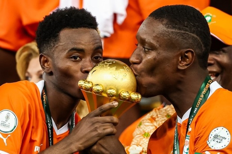 Bạn gái Drogba rạng ngời dự khán trận chung kết Afcon 2024