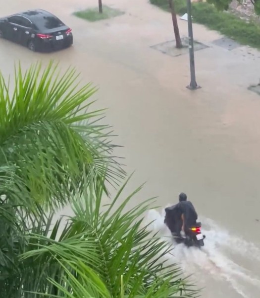 Thừa Thiên - Huế cảnh báo ngập lụt do mưa lớn