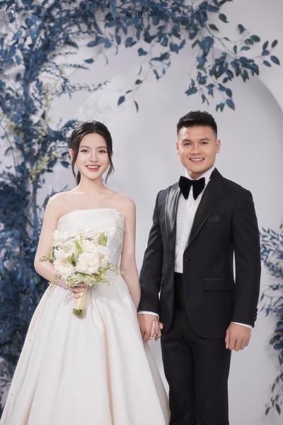 Loạt ảnh cưới nhận ‘mưa’ lời khen của Quang Hải và Chu Thanh Huyền