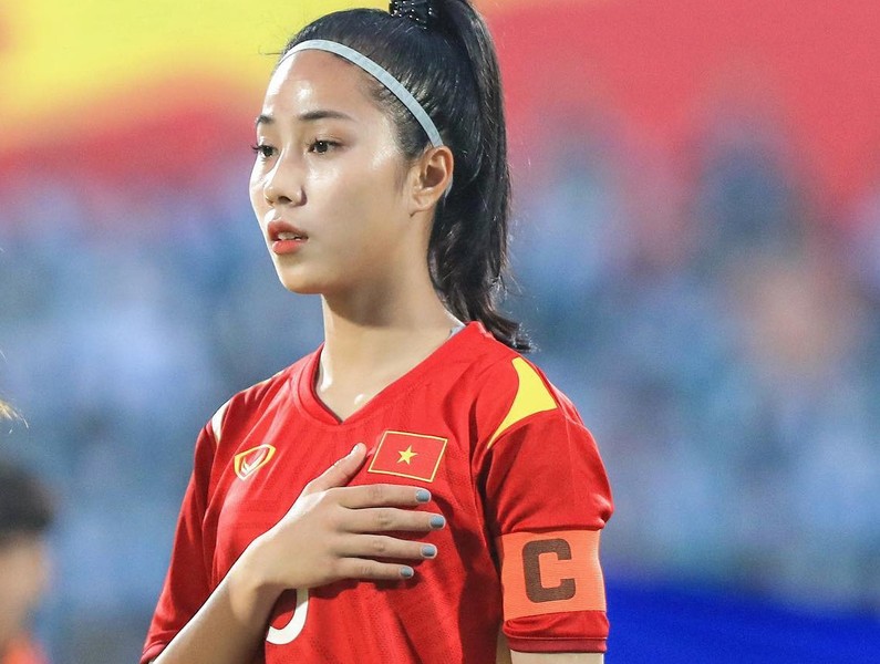 Bất ngờ vóc dáng gợi cảm, chuẩn như người mẫu của đội trưởng U20 nữ Việt Nam 