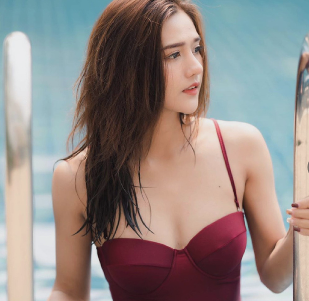 Người đẹp chạy bộ Thái Lan tung ảnh bikini khiến fan mê mẩn
