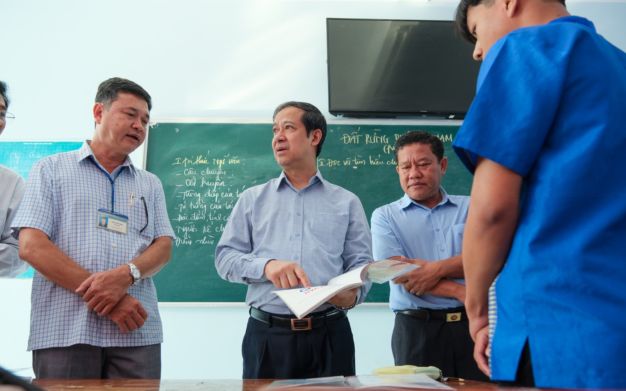 Bộ trưởng Nguyễn Kim Sơn thăm và làm việc tại tỉnh Sóc Trăng ảnh 5
