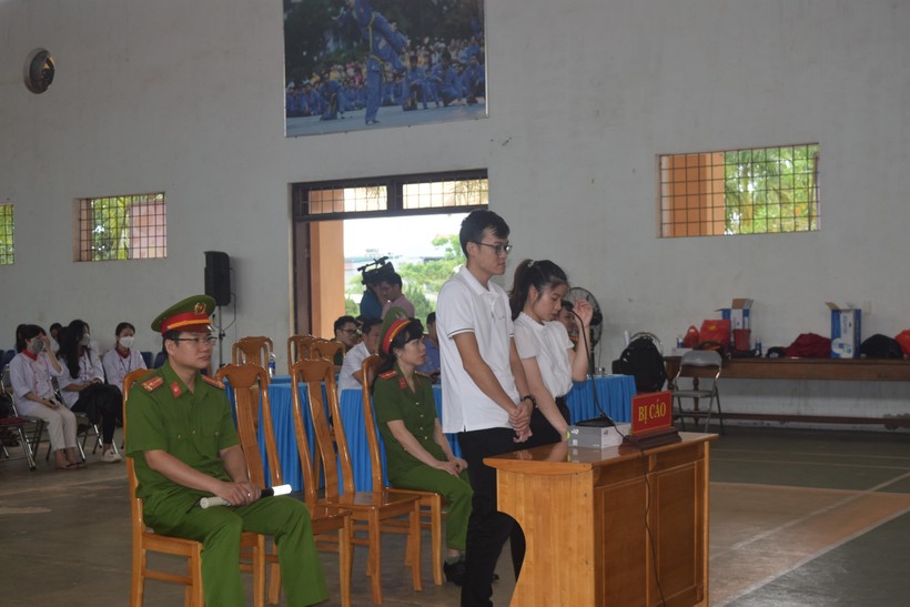 Học viên Quảng Bình 'nhập vai' trong phiên tòa giả định ảnh 2