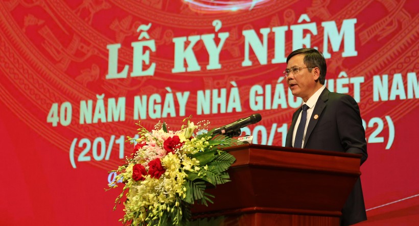 Quảng Bình long trọng tổ chức Lễ kỷ niệm 40 năm ngày Nhà giáo Việt Nam ảnh 8