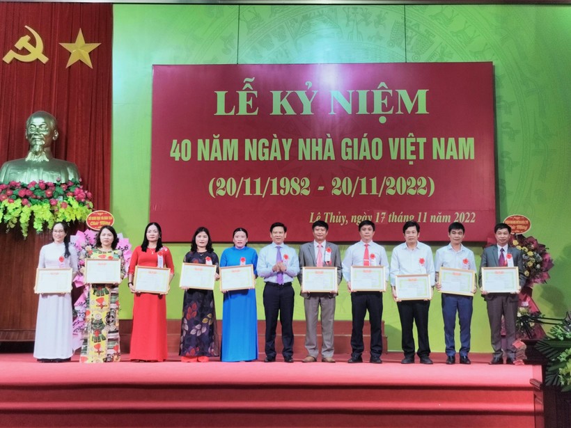 Các đơn vị long trọng tổ chức Lễ kỷ niệm 40 năm ngày Nhà giáo Việt Nam ảnh 2