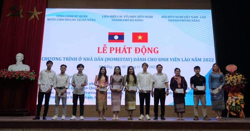 100 sinh viên Lào trải nghiệm về ở nhà dân tại Đà Nẵng ảnh 1