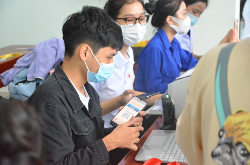 Đông đảo sinh viên Đà Nẵng tham gia Ngày hội hiến máu ảnh 2