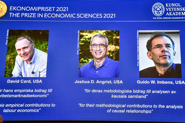 3 nhà khoa học nhận giải Nobel Kinh tế 2021.