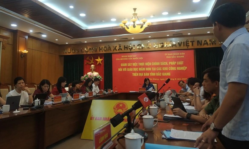 Ủy ban nhân dân tỉnh Bắc Giang báo cáo với Đoàn giám sát