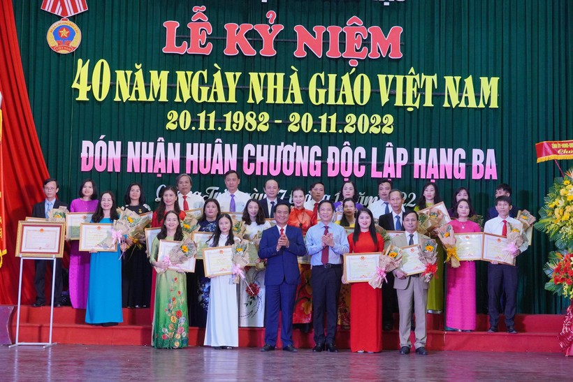 Ngành Giáo dục Quảng Trị đón nhận Huân chương Độc lập hạng Ba ảnh 6