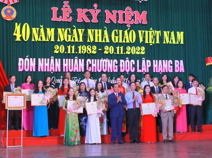 Ngành Giáo dục Quảng Trị đón nhận Huân chương Độc lập hạng Ba ảnh 7