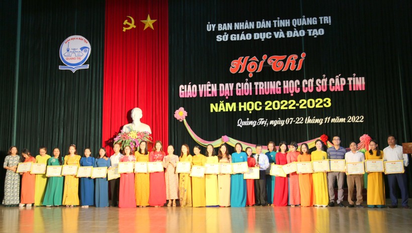 Hơn 300 nhà giáo Quảng Trị được công nhận giáo viên dạy giỏi THCS ảnh 2