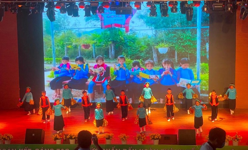 Học sinh miền núi Quảng Ninh phô diễn đam mê vũ đạo ảnh 1