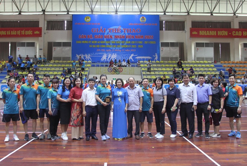 Hà Nội tổ chức giải thể thao ngành giáo dục mừng Ngày Nhà giáo Việt Nam ảnh 1