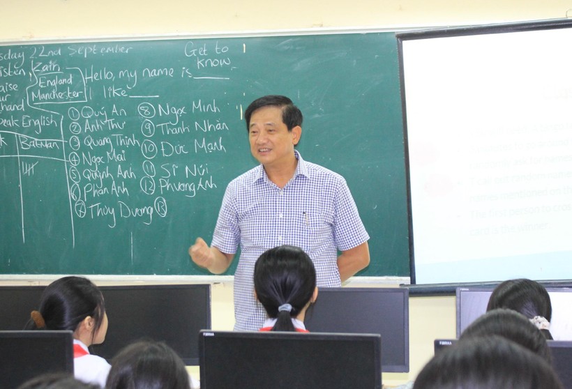 Phó Giám đốc Sở GD&ĐT Hà Nội - Phạm Xuân Tiến thăm, giao lưu với học sinh trường THCS Phúc Xá.