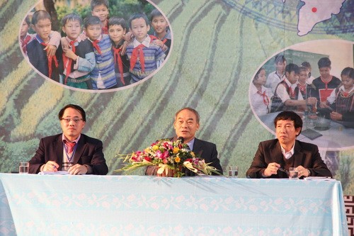 Thứ trưởng Nguyễn Vinh Hiển (ở giữa) chủ trì Hội thảo 