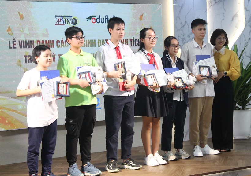 Học sinh Việt Nam thắng lớn tại Kỳ thi Toán quốc tế PhiMo 2022 ảnh 4