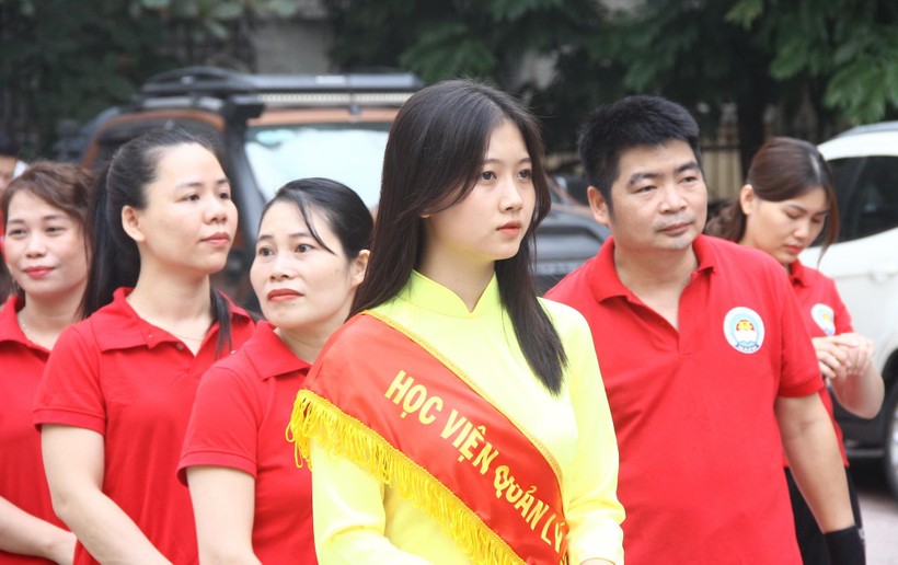 Học viện Quản lý giáo dục tổ chức hội thao mừng Ngày Nhà giáo Việt Nam ảnh 1