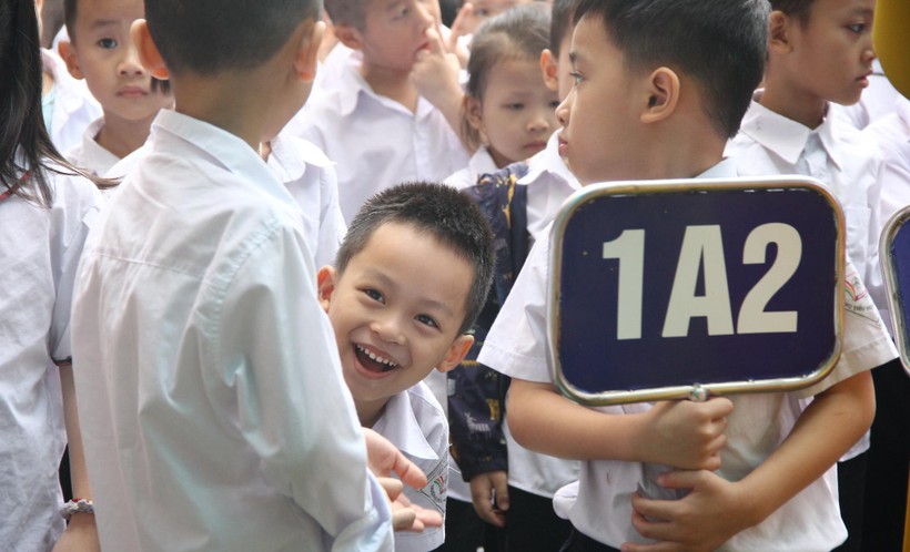  Trường Tiểu học Vĩnh Tuy kỷ niệm 40 năm ngày Nhà giáo Việt Nam ảnh 4