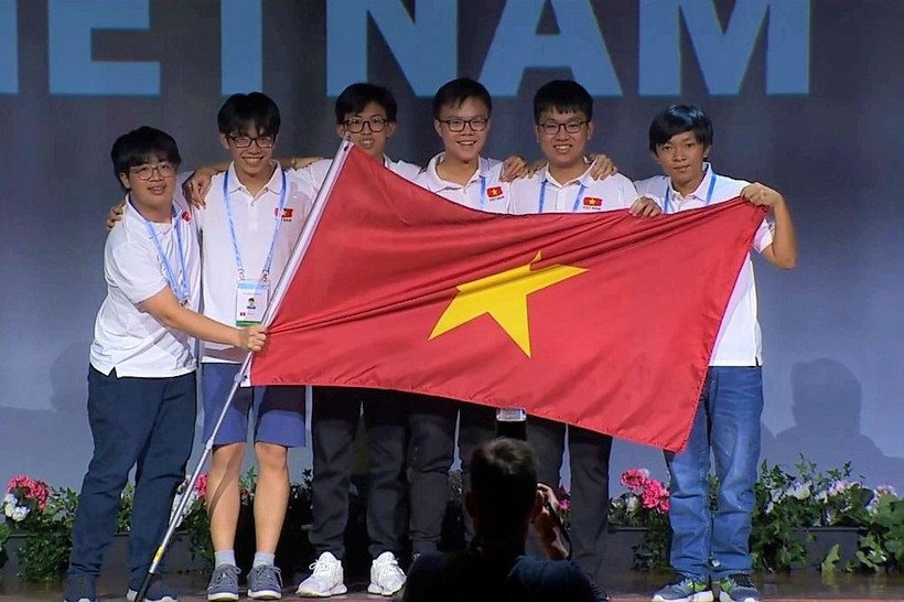 Phạm Việt Hưng bật mí bí quyết giành Huy chương Vàng Olympic Toán học ảnh 2