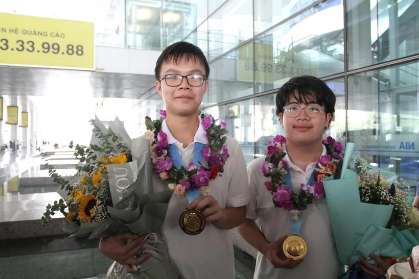 Phạm Việt Hưng bật mí bí quyết giành Huy chương Vàng Olympic Toán học ảnh 1