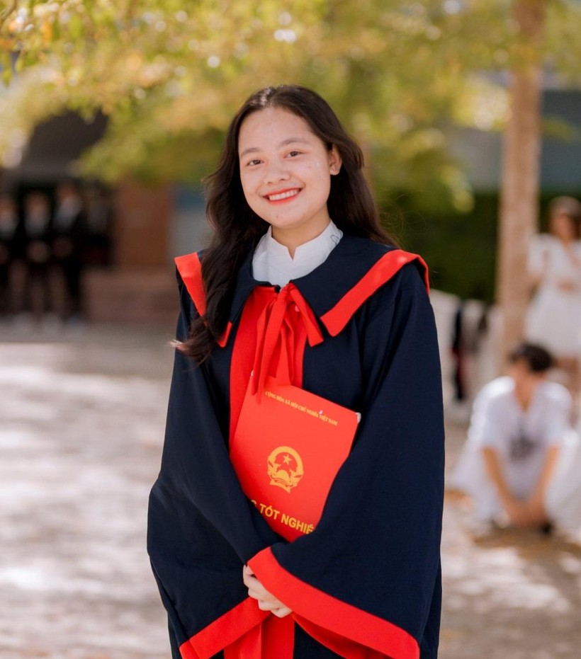 Cô gái dân tộc Thái mang ước mơ của bản lên giảng đường đại học ảnh 2