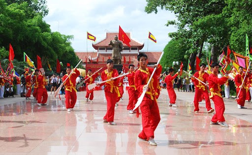 Nghệ thuật chèo Đồng bằng sông Hồng và võ cổ truyền Bình Định được lập hồ sơ đệ trình UNESCO công nhận là di sản văn hóa thế giới.