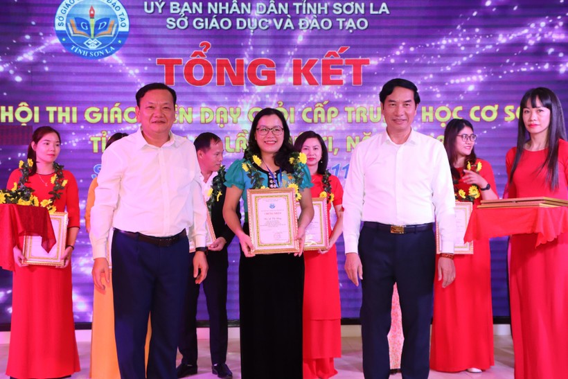 Gần 200 giáo viên THCS ở Sơn La được công nhận dạy giỏi cấp tỉnh ảnh 1