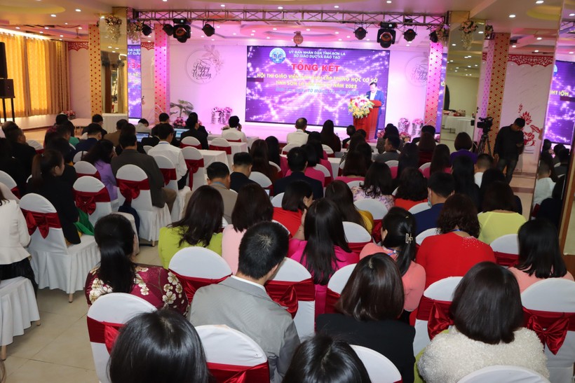 Gần 200 giáo viên THCS ở Sơn La được công nhận dạy giỏi cấp tỉnh ảnh 2