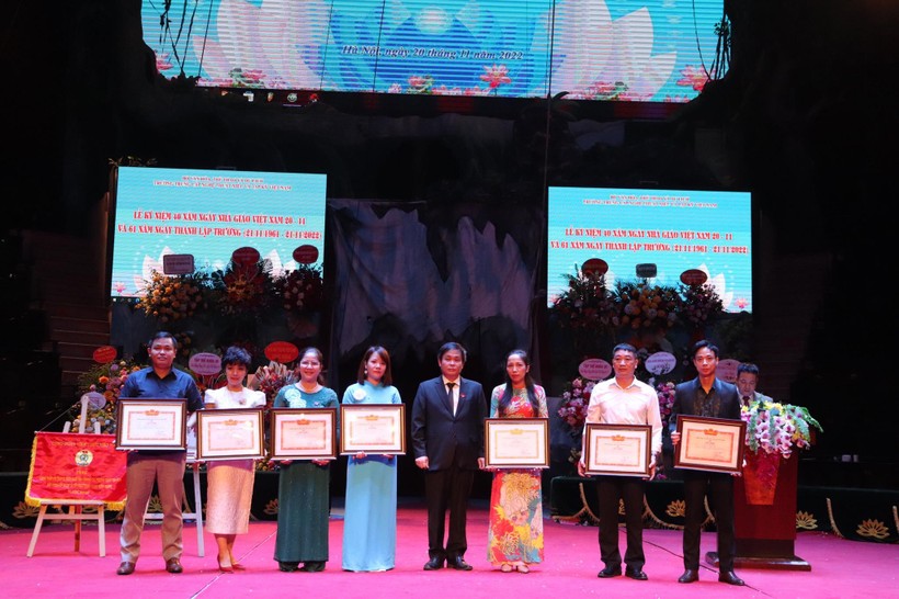 Trường Trung cấp Nghệ thuật Xiếc và Tạp kỹ Việt Nam kỷ niệm 61 năm thành lập ảnh 1