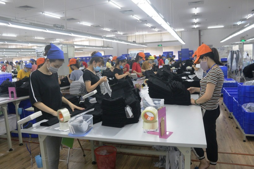 Người lao động ở Thanh Hóa sau khi trở về quê được tạo công ăn việc làm tại các khu công nghiệp trong tỉnh.