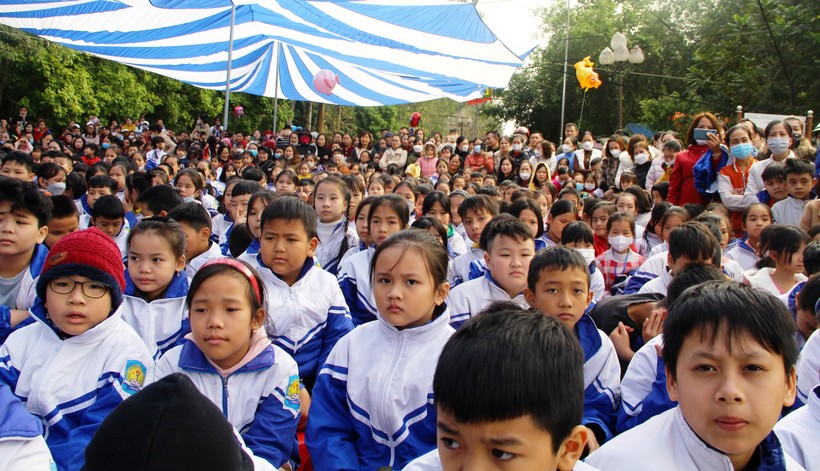 Hàng nghìn học sinh Thanh Hóa được thưởng thức phở miễn phí ảnh 3