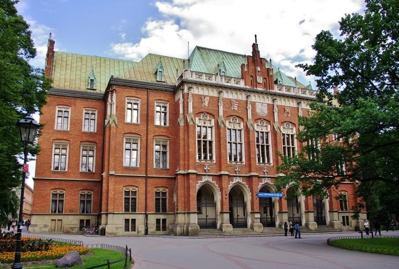 Trường học Ba Lan loay hoay tìm cách tiết kiệm điện ảnh 1