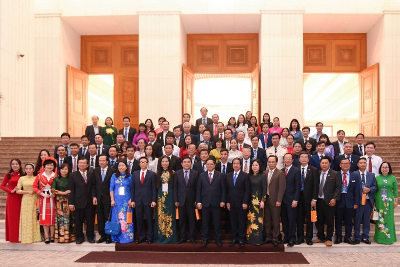 Thủ tướng Phạm Minh Chính gặp mặt các nhà giáo tiêu biểu ảnh 11