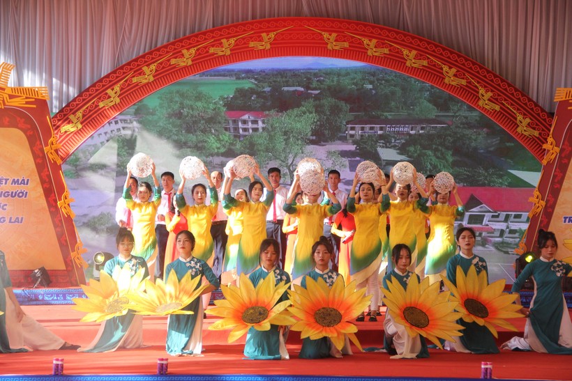 Trường THPT Nguyễn Trung Thiên kỷ niệm 50 năm thành lập ảnh 4