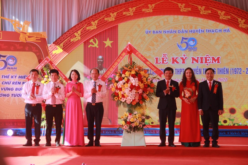 Trường THPT Nguyễn Trung Thiên kỷ niệm 50 năm thành lập ảnh 9