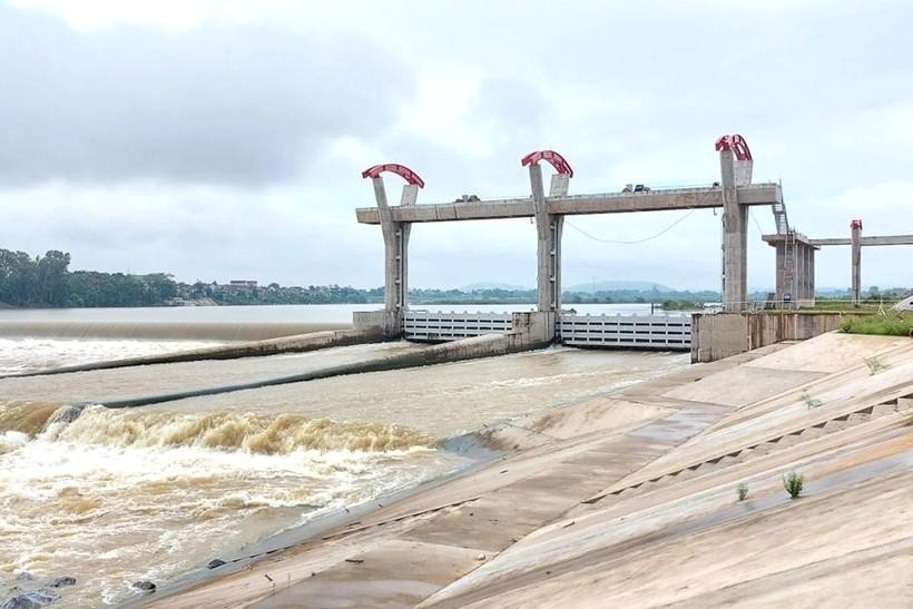 Đập Bara Đô Lương thuộc dự án khôi phục nâng cấp hệ thống thủy lợi Bắc Nghệ An.