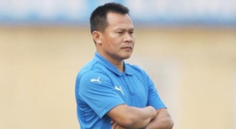 HLV Bình Dương thất vọng sau trận thua tan nát Hà Nội FC.