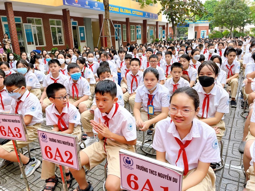 Trường trung học cơ sở chất lượng cao phải kết thúc vì thiếu cơ sở pháp  lý  Giáo dục Việt Nam