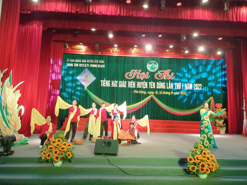 Yên Dũng, Bắc Giang tổ chức Hội thi “Tiếng hát giáo viên” năm 2022 ảnh 4