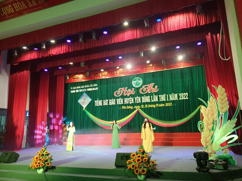 Yên Dũng, Bắc Giang tổ chức Hội thi “Tiếng hát giáo viên” năm 2022 ảnh 6
