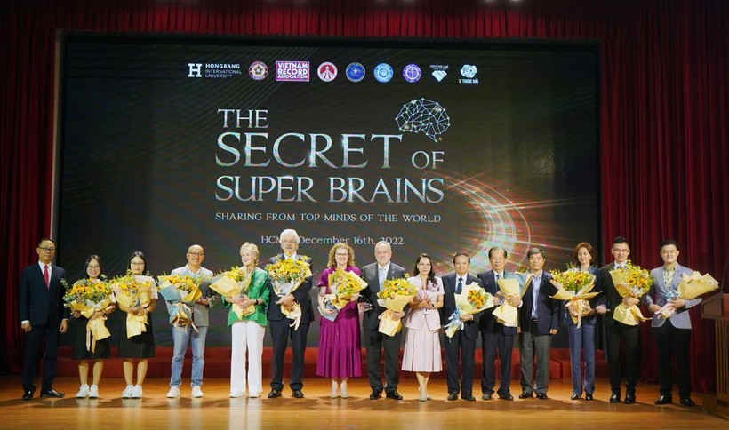 Siêu trí tuệ quốc tế hé lộ bí mật những bộ não siêu phàm với sinh viên Việt Nam ảnh 1