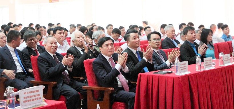 Trường Đại học Hàng hải Việt Nam long trọng kỉ niệm Ngày nhà giáo ảnh 1