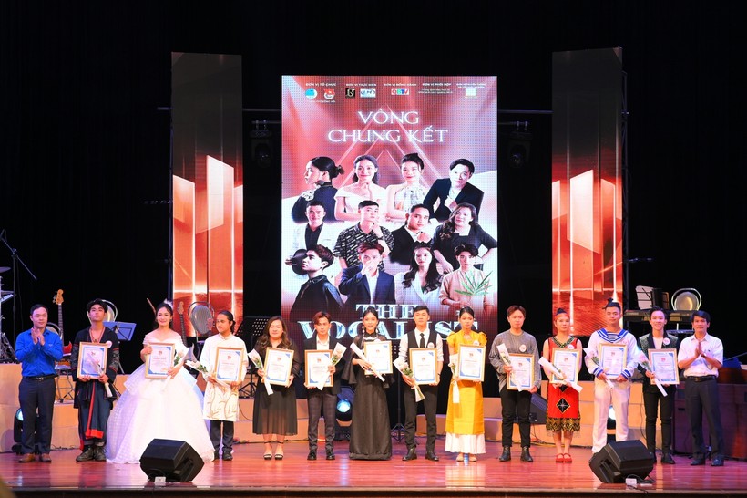 Đêm chung kết cuộc thi tìm kiếm tài năng âm nhạc Quảng Bình “The Vocalist 2022”. 