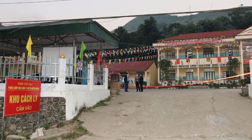Trường Tiểu học Bản Lầu, Mường Khương được trưng tập làm khu cách ly. Ảnh: Báo Lào Cai