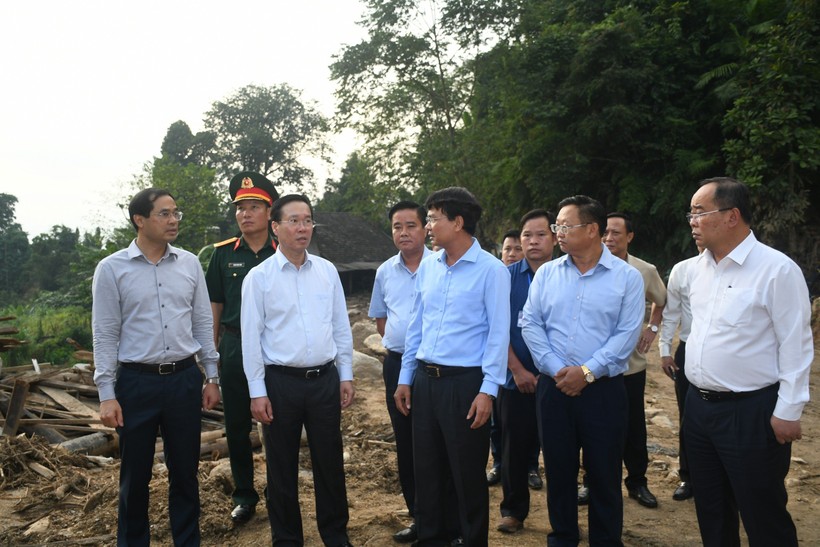 Chủ tịch nước đề nghị tỉnh Lào Cai tiếp tục có giải pháp hỗ trợ người dân xã Liên Minh. ảnh 1