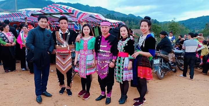 Chùm ảnh: Ngày Tết đậm nét văn hóa của đồng bào dân tộc Mông