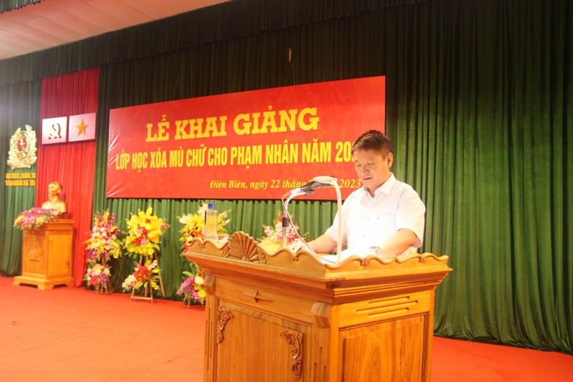 Ông Lê Quang Vinh, Phó Giám đốc Sở GD&ĐT phát biểu. ảnh 1