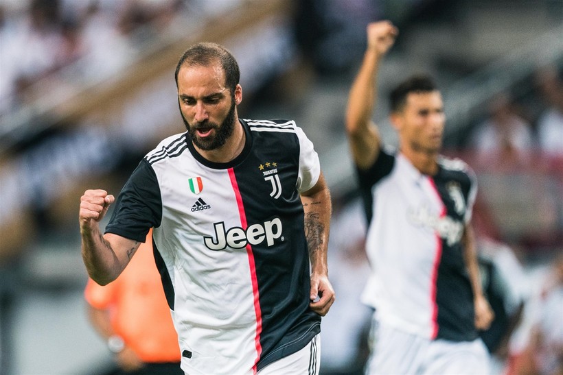 Vừa tiếp quản Juventus, tân HLV Pirlo đã "đẩy" 3 ngôi sao ra đường
